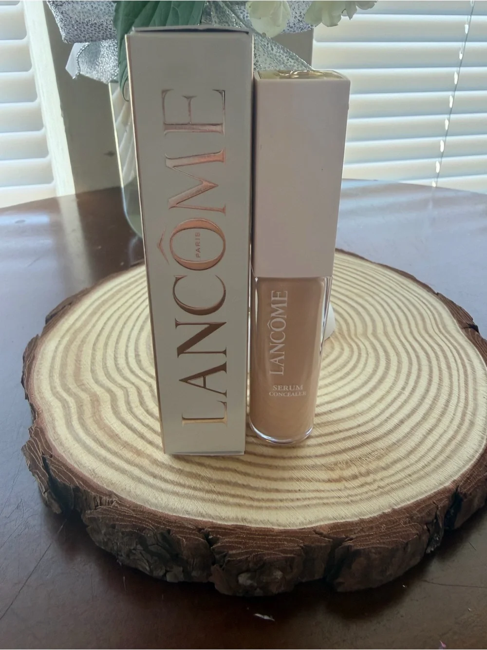 Teint Idole Ultra Wear  Care &Glow Serum Concealer - 125W (Beige)